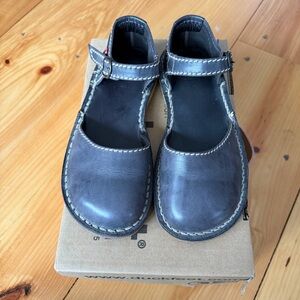 Duckfeet Mols in Plum